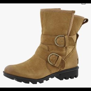 Sorel Moto phoenix boot . Size 8
